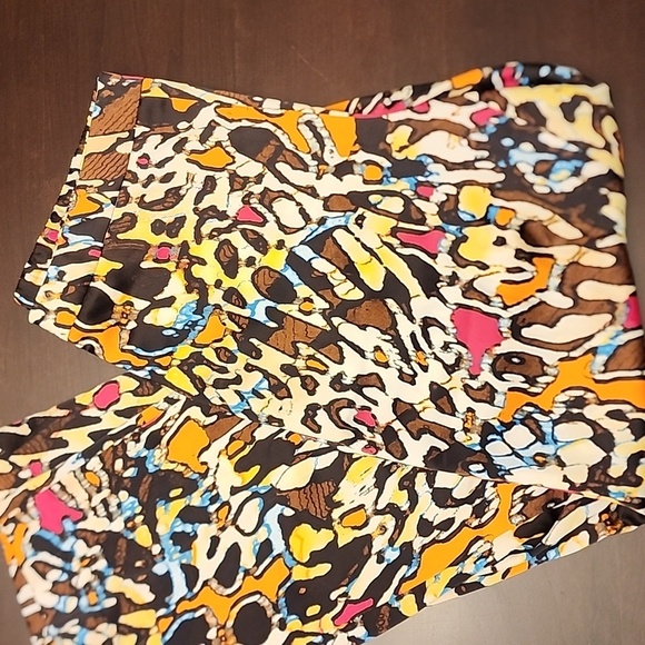 Chico's Pants - Chico’s Animal Print Silk like Pant 2.5 (14) Elastic Waist